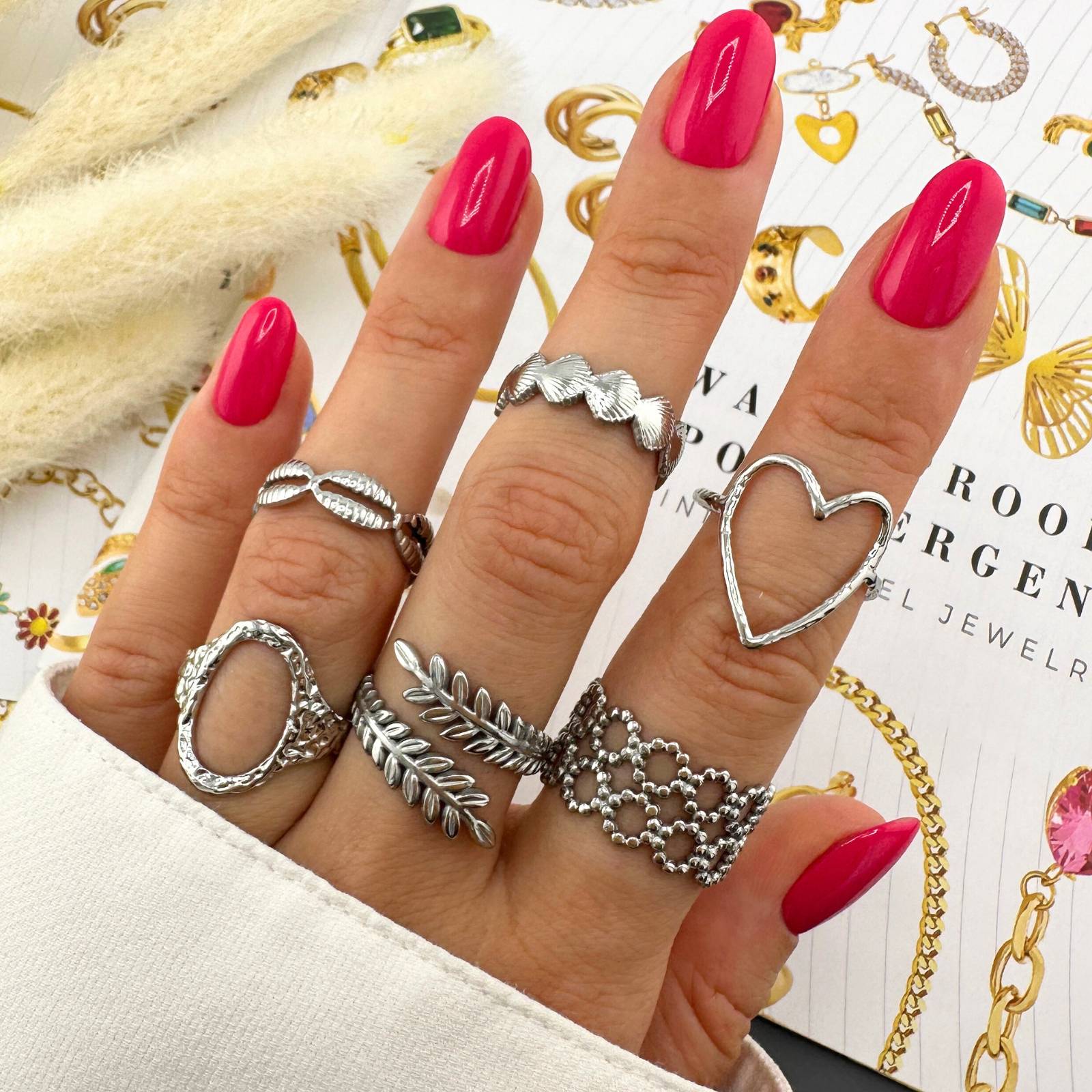 Polished stainless steel adjustable rings.